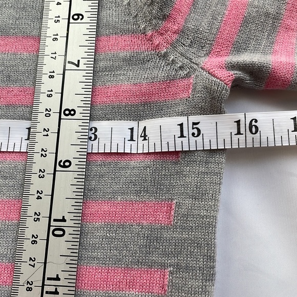 Jones & Co Extra Fine Merino Wool Long Sleeve stripped Sweater. Size small - Picture 8 of 9